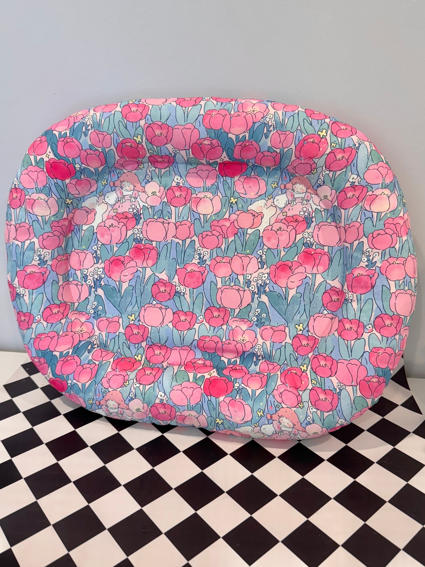 Waterproof Tulip bunny Bed, Large
