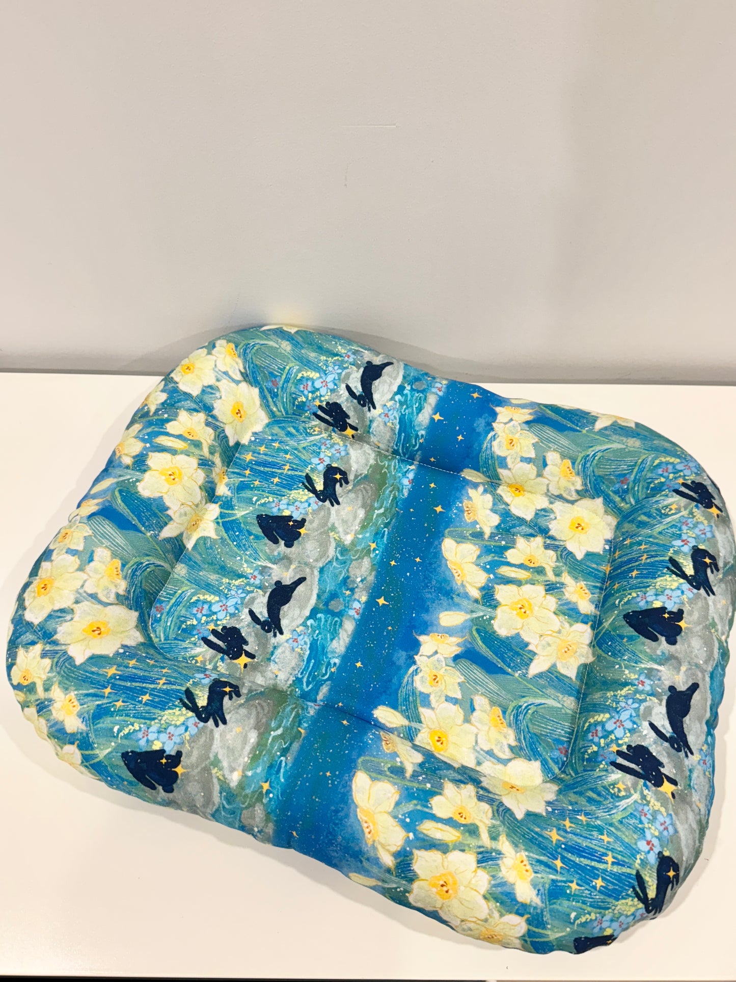 Running bunny bunny Bed, Rectangle Small