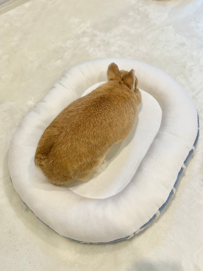 Cozy Cloud Grid Oval Large bunny Bed